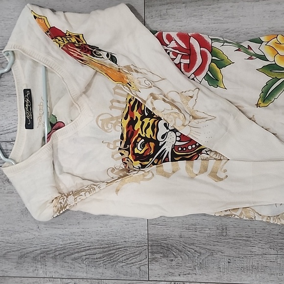 Ed Hardy sweater 😍 - Picture 3 of 6